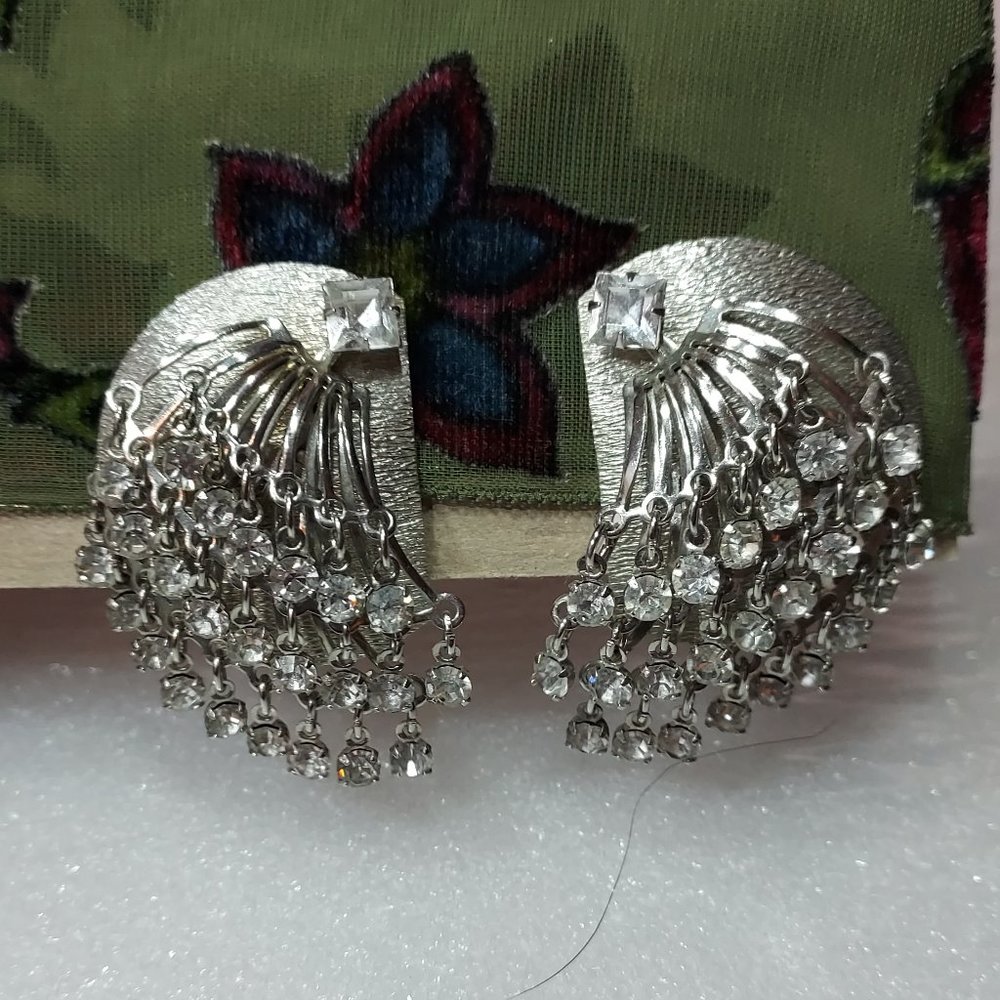 Vintage 1970's rhinestone curved shimmer clip on earrings